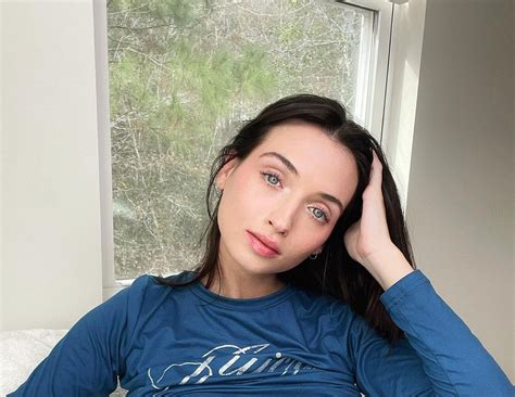 brooke tilli phub